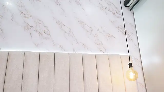 Snapshot of Annyy_Rosse chatting on 02-21-26, 06:59 Annyy Rosse online show from 02-21-26, 06:59