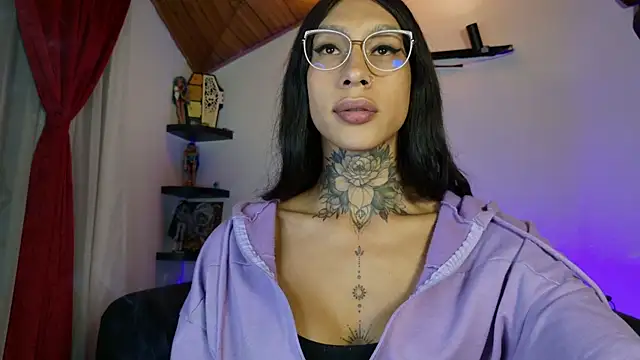 Juana 777 online show from 03-31-26, 04:14