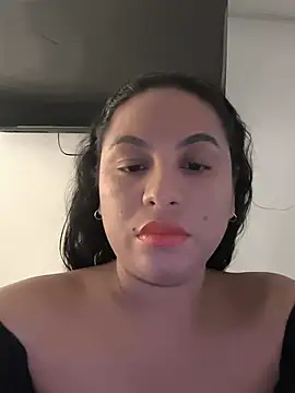 Snapshot of Francesca_ferrari chatting on 07-14-26, 11:11 Francesca ferrari online show from 07-14-26, 11:11