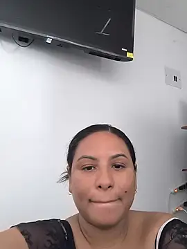 Snapshot of Francesca_ferrari chatting on 06-28-26, 05:41 Francesca ferrari online show from 06-28-26, 05:41