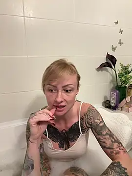 haileyhope  online show from 03-22-26, 05:25