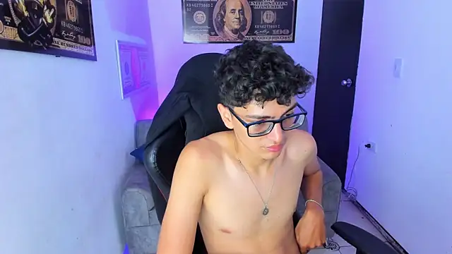 Snapshot of TylerWhite_ chatting on 02-26-25, 05:46 TylerWhite online show from 02-26-25, 05:46