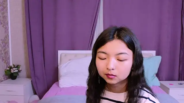 Shy Kira online show from 02-20-25, 06:35