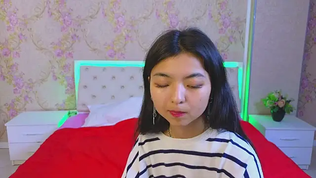 Shy Kira online show from 01-27-25, 03:39