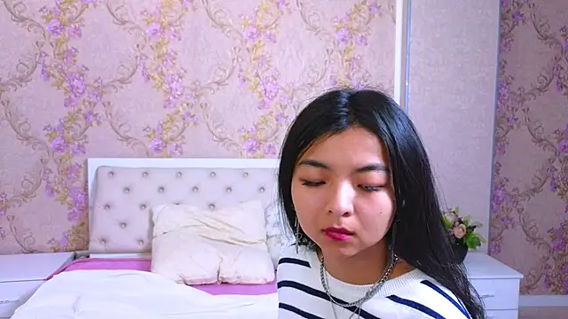 Shy Kira online show from 01-24-25, 03:34