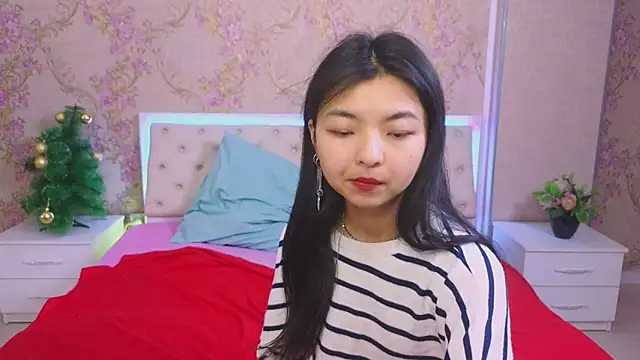 Shy Kira online show from 01-10-25, 12:26