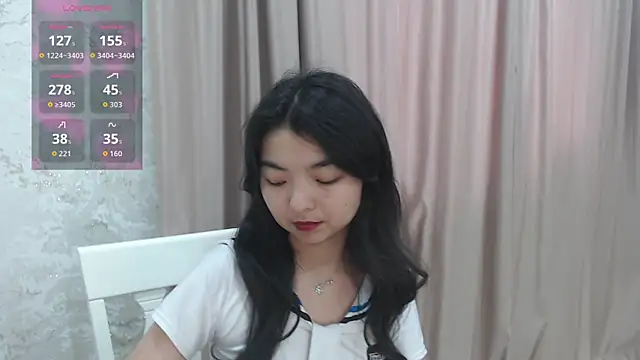 Snapshot of Shy_Kira chatting on 07-14-26, 10:21 Shy Kira online show from 07-14-26, 10:21