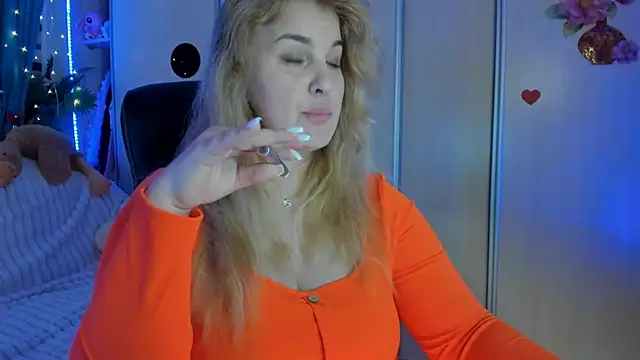 CoraSwon online show from 02-03-26, 07:30