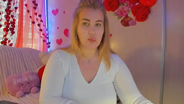 Snapshot of CoraSwon chatting on 02-26-25, 07:34 CoraSwon online show from 02-26-25, 07:34