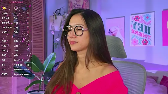 LanaBaker online show from 11-19-25, 02:33