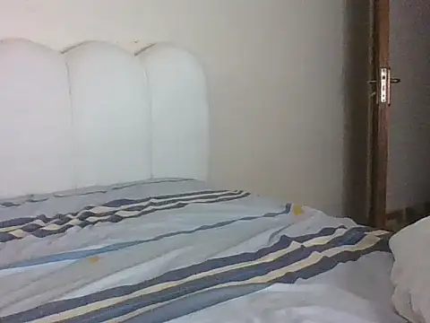 Snapshot of Switdelfy chatting on 05-06-26, 03:43 Switdelfy online show from 05-06-26, 03:43