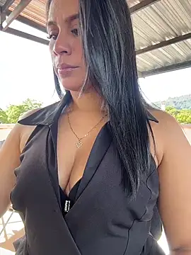 Sofia Convers online show from 04-12-26, 01:36