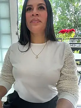 Sofia Convers online show from 05-17-26, 01:00