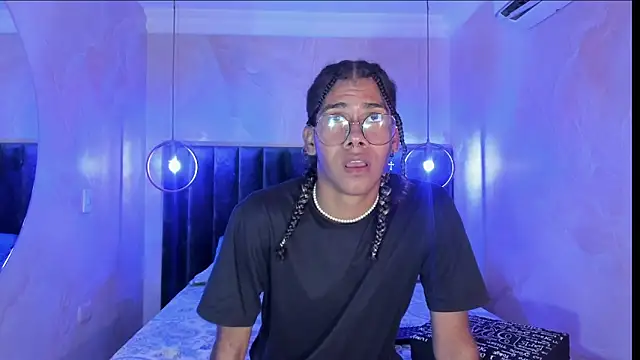 Maxim-Walker online show from 11-04-25, 03:10