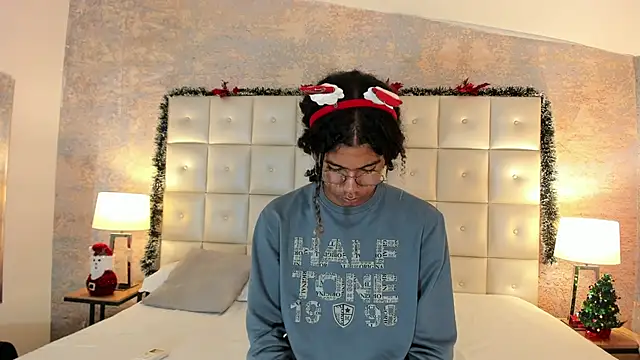 Maxim-Walker online show from 12-20-25, 03:09