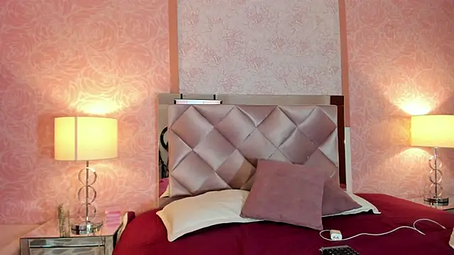 Maxim-Walker online show from 11-16-25, 03:11