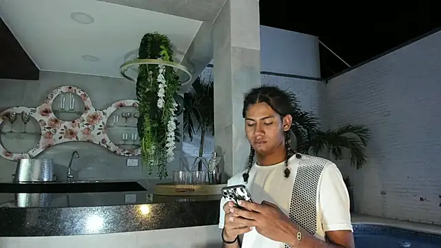 Maxim-Walker online show from 11-07-25, 03:22