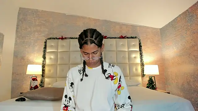 Maxim-Walker online show from 01-06-26, 03:10