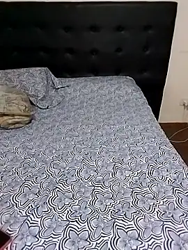 littlebrunett online show from 03-17-25, 01:18