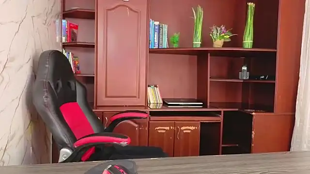 GianellaCox  online show from 09-09-25, 01:09