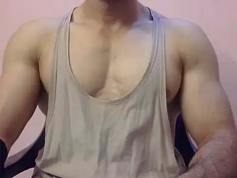 Snapshot of heman_2 chatting on 06-22-26, 05:32 heman 2 online show from 06-22-26, 05:32