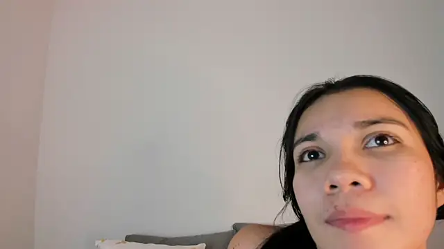 Emiily Parkerr online show from 02-06-26, 03:19