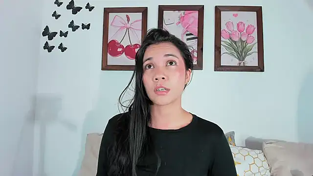 Snapshot of Emiily_Parkerr chatting on 05-18-26, 10:14 Emiily Parkerr online show from 05-18-26, 10:14
