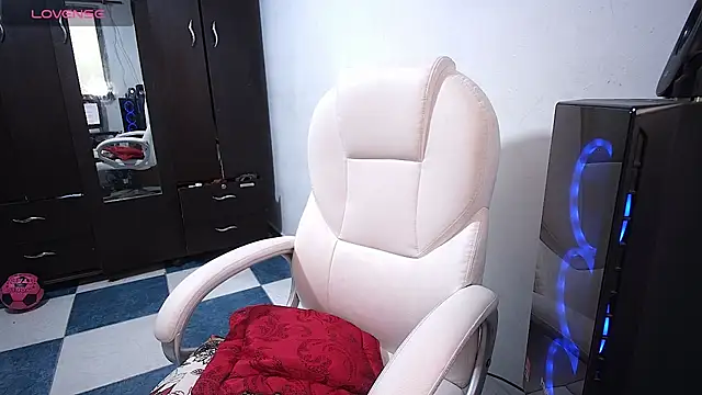 grace molly14 online show from 03-12-25, 06:43