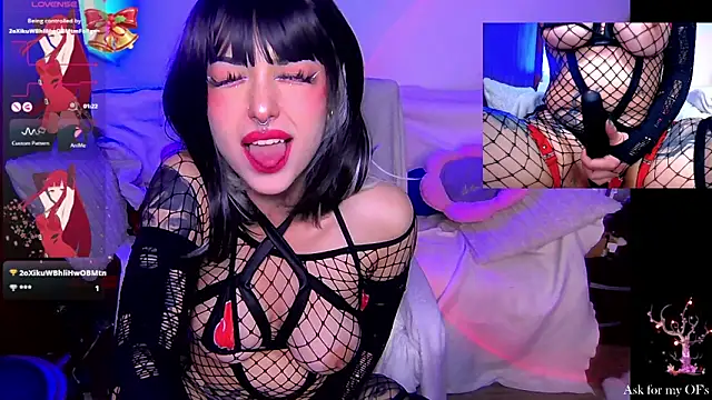 HollyDominic online show from 12-14-25, 08:20