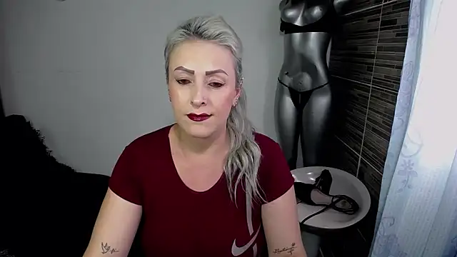 Emma Rizzoo online show from 05-23-26, 07:46