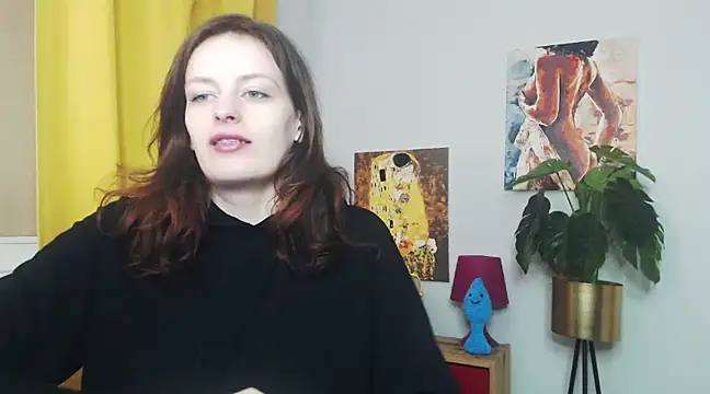 Snapshot of juicyNadine chatting on 02-06-25, 06:18 juicyNadine online show from 02-06-25, 06:18