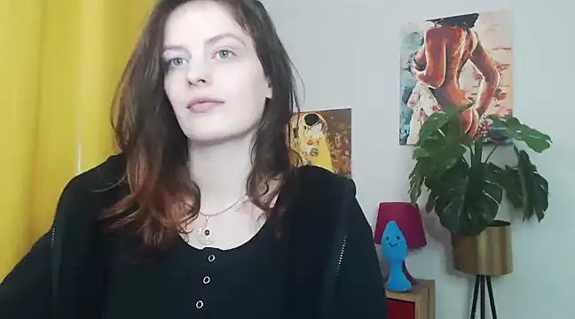 Snapshot of juicyNadine chatting on 03-14-25, 09:24 juicyNadine online show from 03-14-25, 09:24