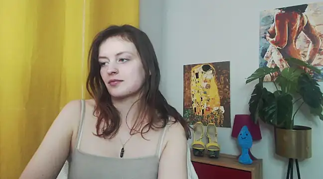 Snapshot of juicyNadine chatting on 02-12-25, 09:20 juicyNadine online show from 02-12-25, 09:20