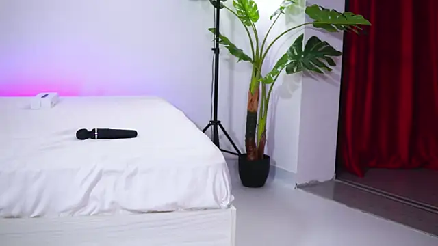 Snapshot of NatyDesiree chatting on 10-09-25, 08:59 NatyDesiree online show from 10-09-25, 08:59