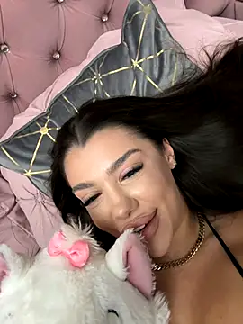 Snapshot of NatyDesiree chatting on 09-18-25, 07:50 NatyDesiree online show from 09-18-25, 07:50