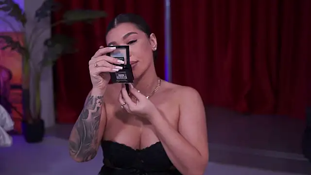 NatyDesiree online show from 12-22-25, 07:36