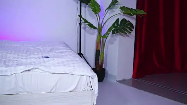 Snapshot of NatyDesiree chatting on 09-20-25, 07:13 NatyDesiree online show from 09-20-25, 07:13