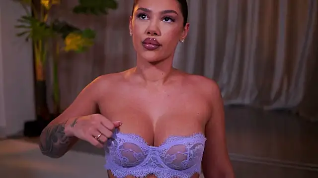 NatyDesiree online show from 05-28-26, 07:09