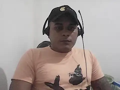 SaucyAffair0 online show from 01-05-25, 12:09