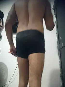 SaucyAffair0 online show from 03-21-26, 12:01