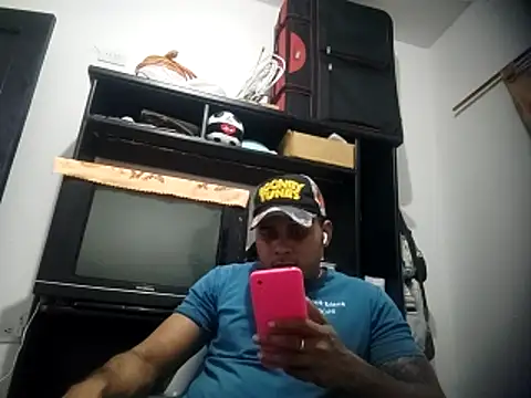 Snapshot of SaucyAffair0 chatting on 02-27-26, 02:12 SaucyAffair0 online show from 02-27-26, 02:12