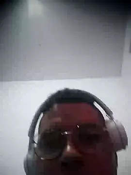 SaucyAffair0 online show from 04-19-26, 06:21