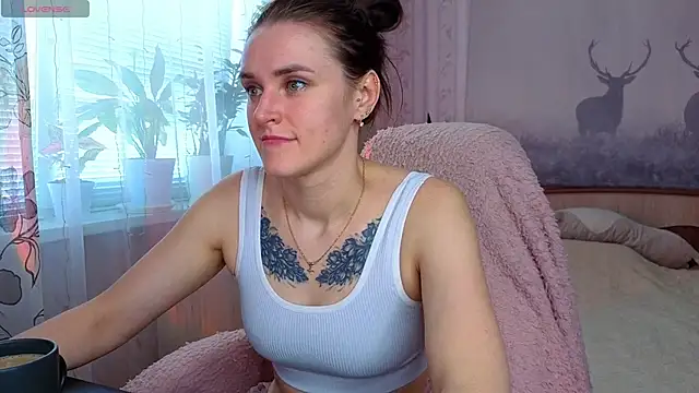 Bella  Swoon online show from 05-26-26, 05:27