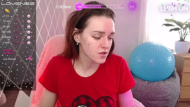 Snapshot of Bella__Swoon chatting on 02-25-25, 04:35 Bella Swoon online show from 02-25-25, 04:35