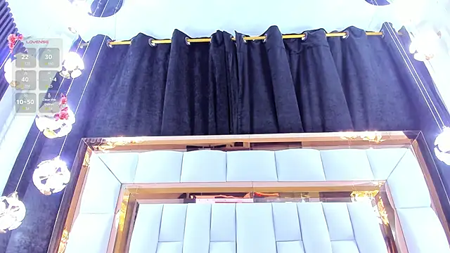 Snapshot of RileySweett chatting on 04-24-26, 11:56 RileySweett online show from 04-24-26, 11:56