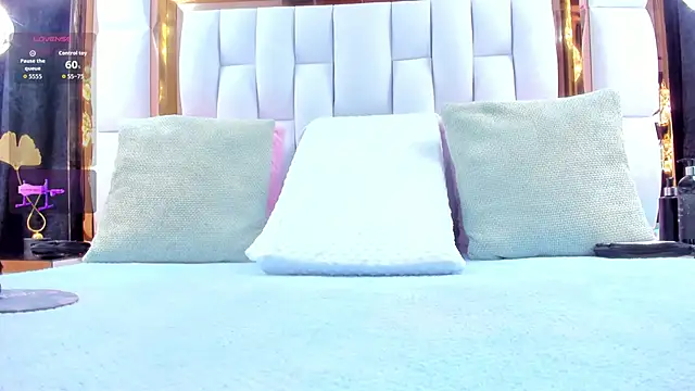 RileySweett online show from 11-29-25, 11:54