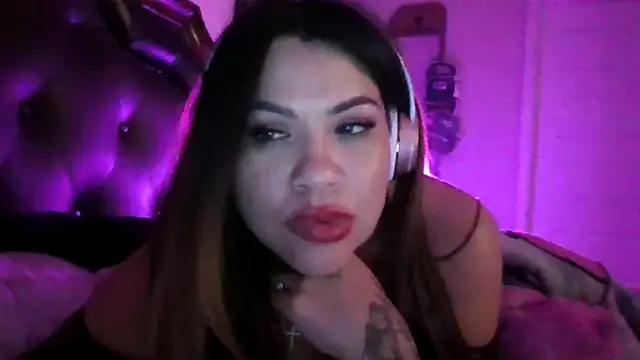 maelove23 online show from 01-19-25, 12:06