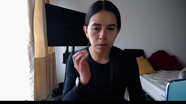 Snapshot of Mariam_Gomezxxx chatting on 10-31-25, 04:14 Mariam Gomezxxx online show from 10-31-25, 04:14