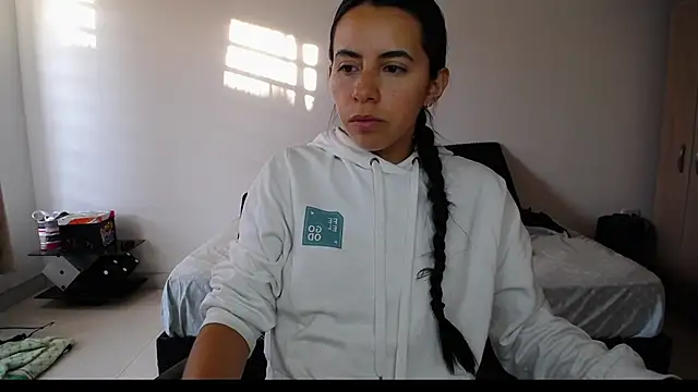 Snapshot of Mariam_Gomezxxx chatting on 10-07-25, 10:00 Mariam Gomezxxx online show from 10-07-25, 10:00
