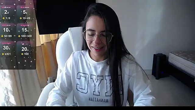Snapshot of Mariam_Gomezxxx chatting on 03-09-25, 08:21 Mariam Gomezxxx online show from 03-09-25, 08:21